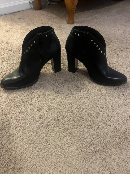 Black Studded Women's Ankle Booties - Brand Texto - Picture 3 of 6